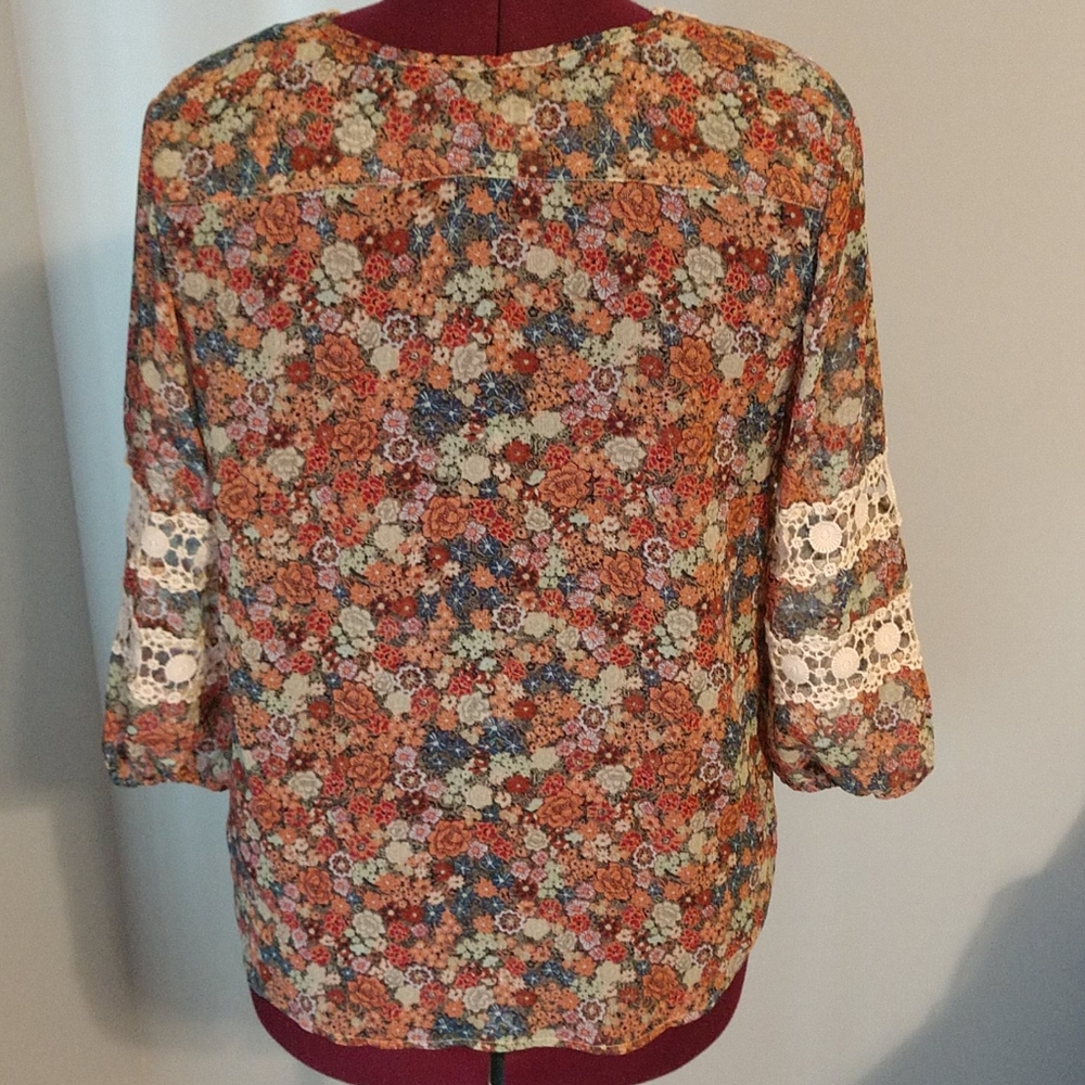 Blouse - Picture 5 of 5